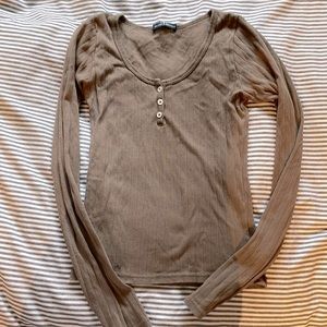Long sleeve button top
